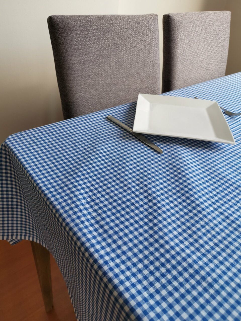 Masa Örtüsü, Kareli Mavi*