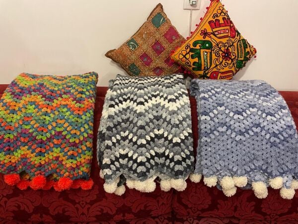 TV Battaniyesi, El Örgüsü