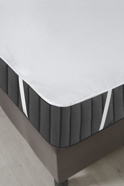 Polyester Sıvı Geçirmez Alez, 4 Köşe Lastikli